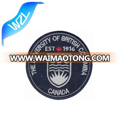 Wholesale embroidery university logo patch iron on